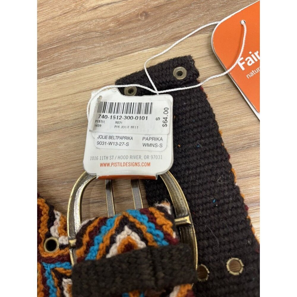 Pistil NEW Handmade 100% Wool Small Embroidered Paprika Floral Jolie Belt - Picture 2 of 2